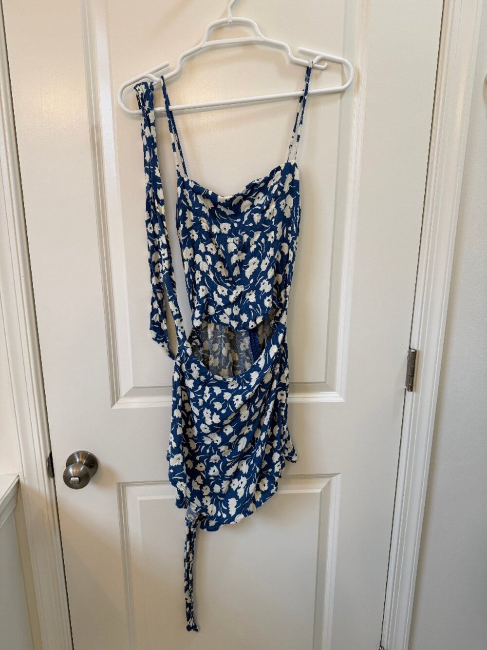 Reformation Dark Blue Floral Dress Size 6